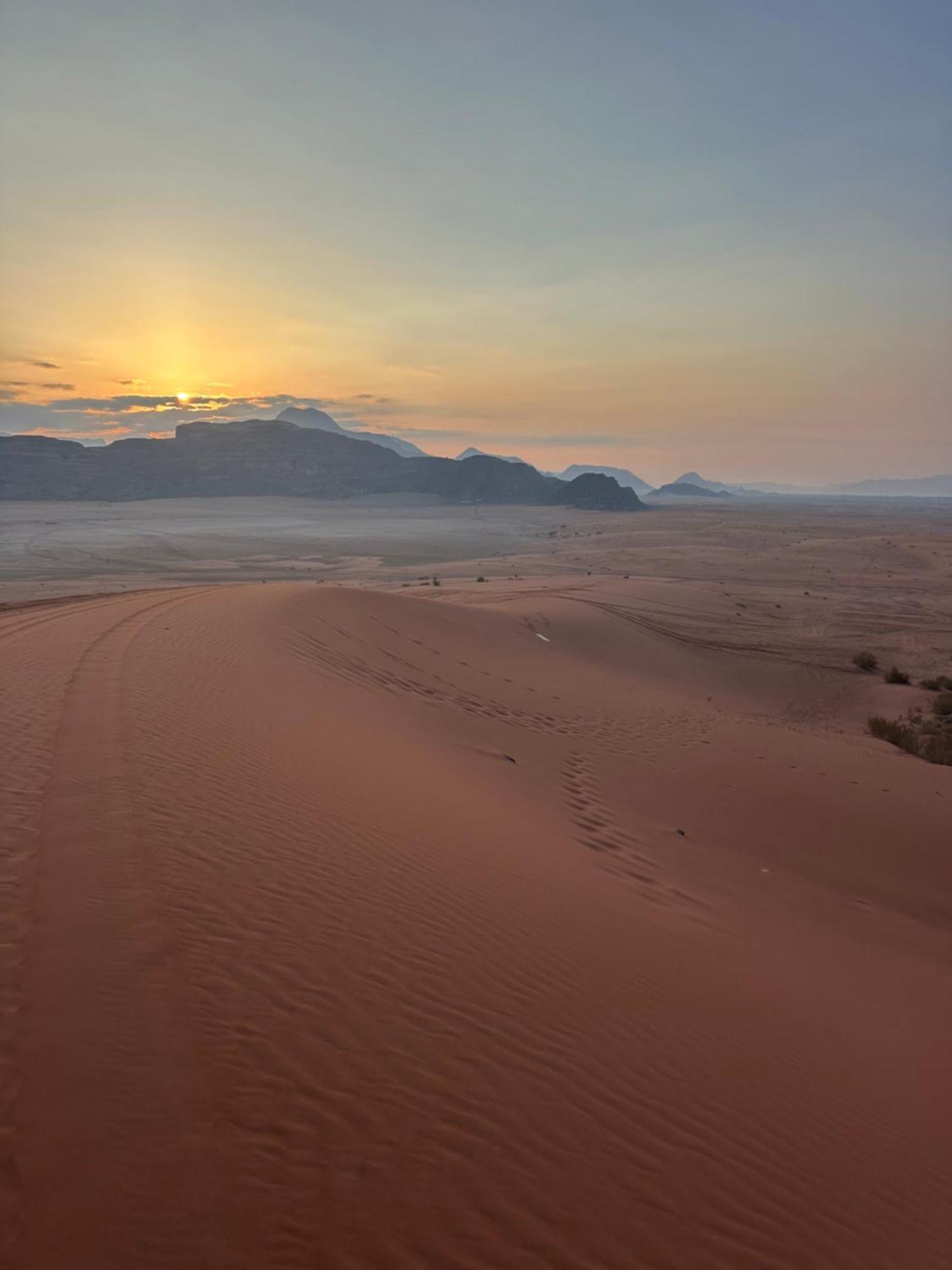 Hotel Star Magic Camp Wadi Rum Esterno foto