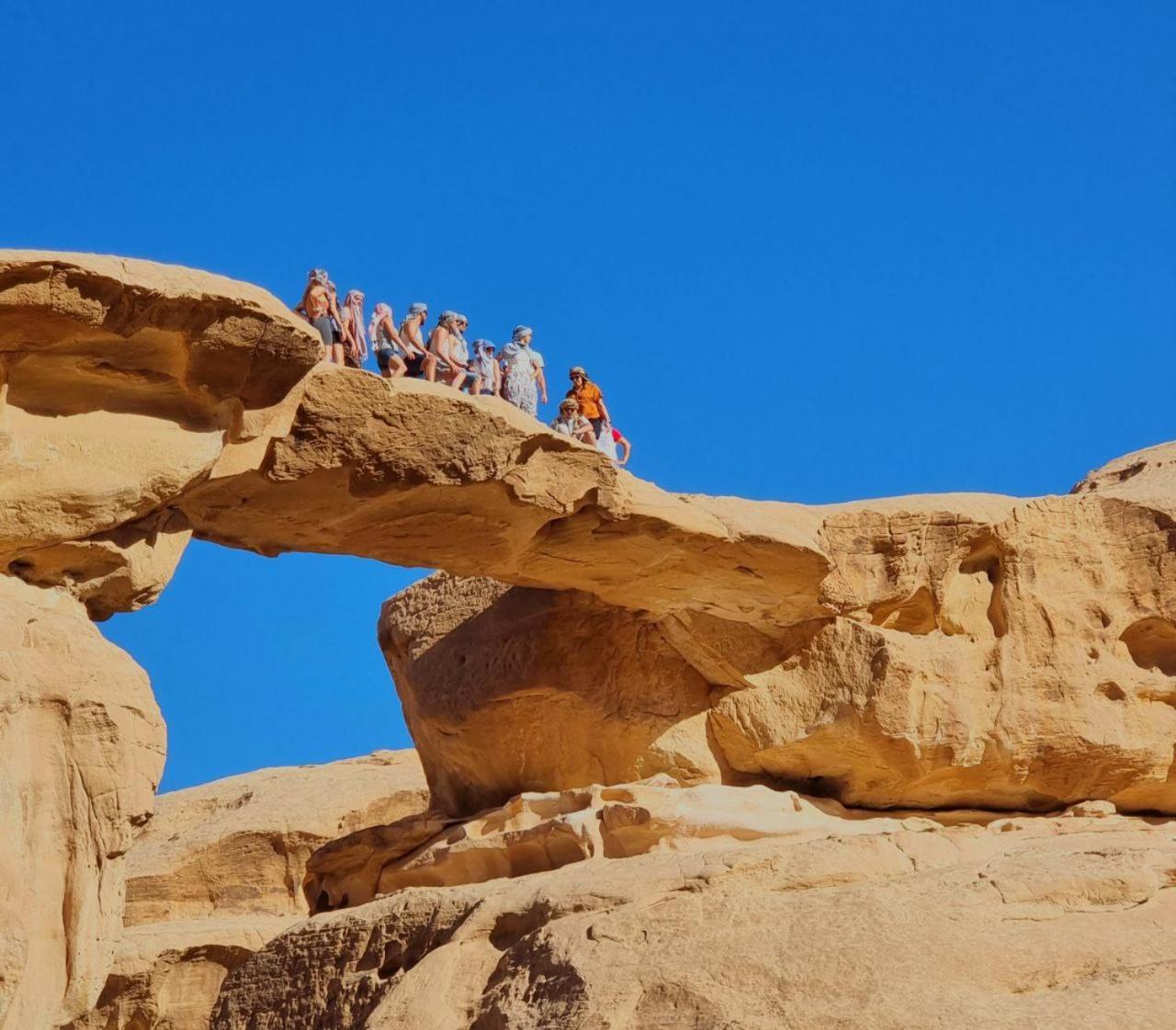 Hotel Star Magic Camp Wadi Rum Esterno foto